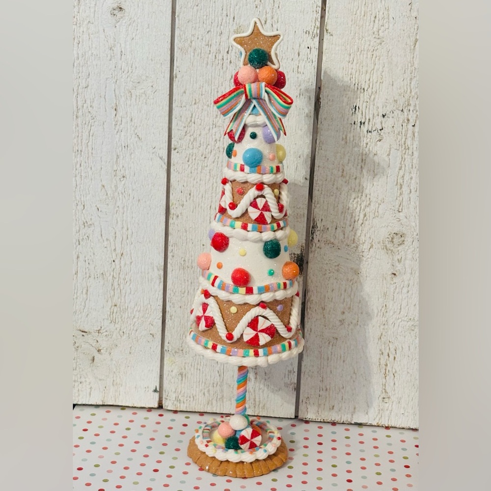 Cupcakes and Cashmere Gingerbread Candy Land Frosted Holiday‎ Christmas Tree NEW